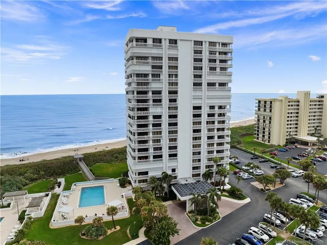 $5,500 | 9960 South Ocean Drive, Unit PH 4, Jensen Beach, FL 34957