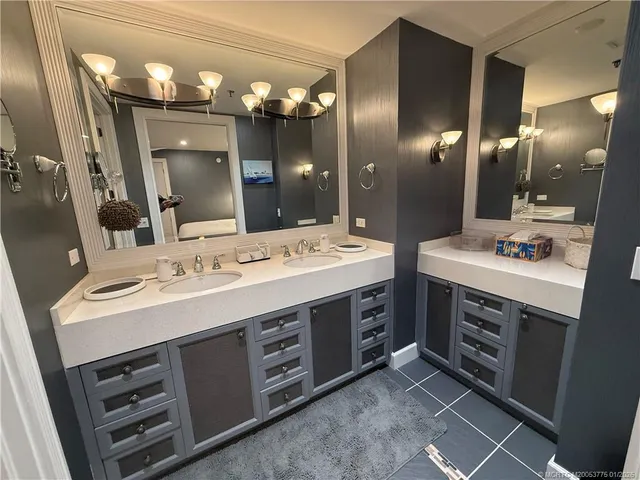 $5,500 | 9960 South Ocean Drive, Unit PH 4, Jensen Beach, FL 34957