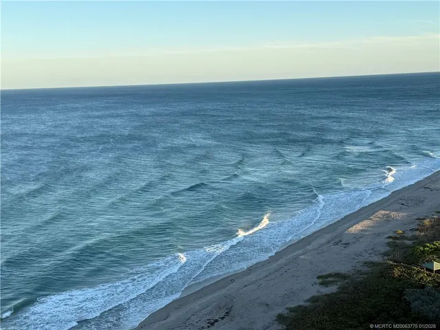 $5,500 | 9960 South Ocean Drive, Unit PH 4, Jensen Beach, FL 34957