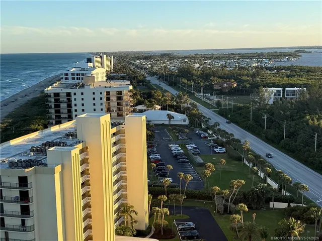 $5,500 | 9960 South Ocean Drive, Unit PH 4, Jensen Beach, FL 34957