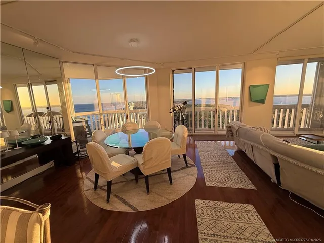 $5,500 | 9960 South Ocean Drive, Unit PH 4, Jensen Beach, FL 34957