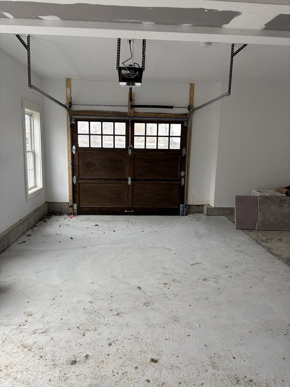 70 Valmor Street Worcester, MA 01604 - Photo 3 of 19 Gallery Image 3