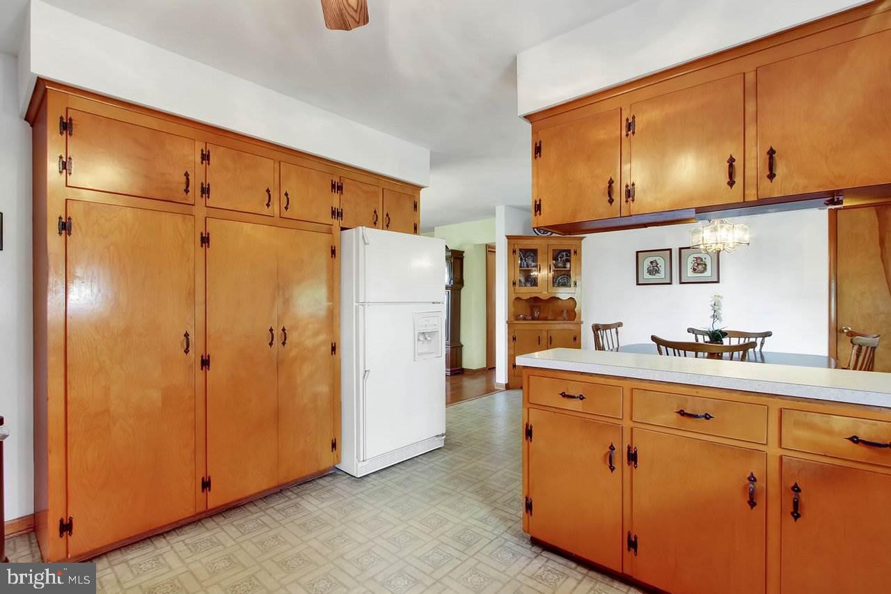 1305 Grandview Road Hanover, PA 17331 - Photo 9 of 25 Gallery Image 9
