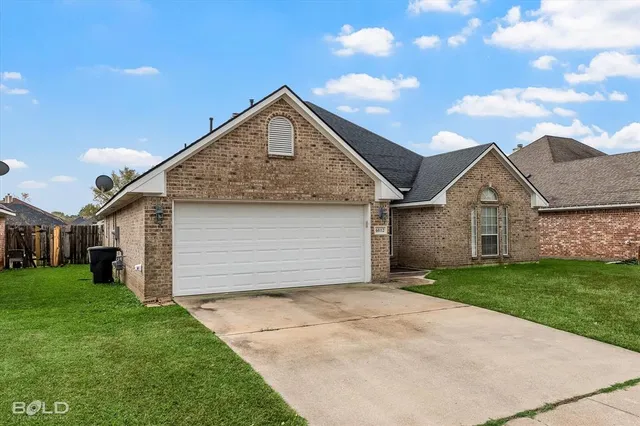 $1,900 | 6012 Whitney Drive, Bossier City, LA 71111