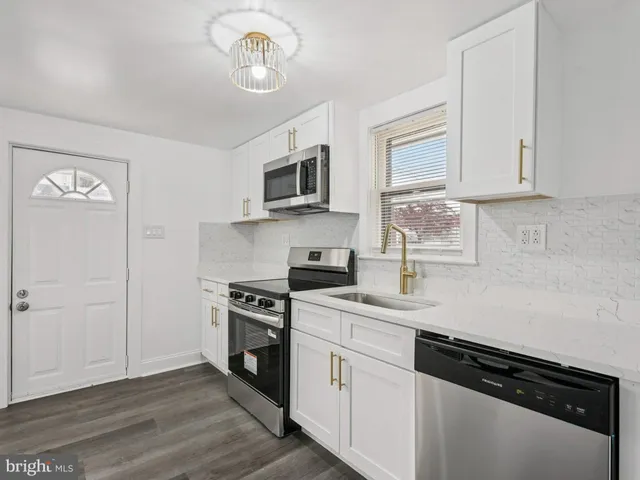 $250,000 | 1001 Sunset Street, Marcus Hook, PA 19061