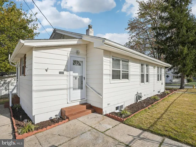 $250,000 | 1001 Sunset Street, Marcus Hook, PA 19061