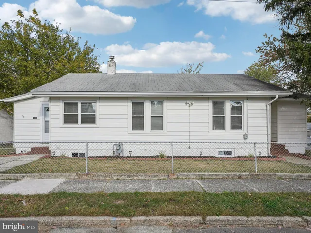 $250,000 | 1001 Sunset Street, Marcus Hook, PA 19061
