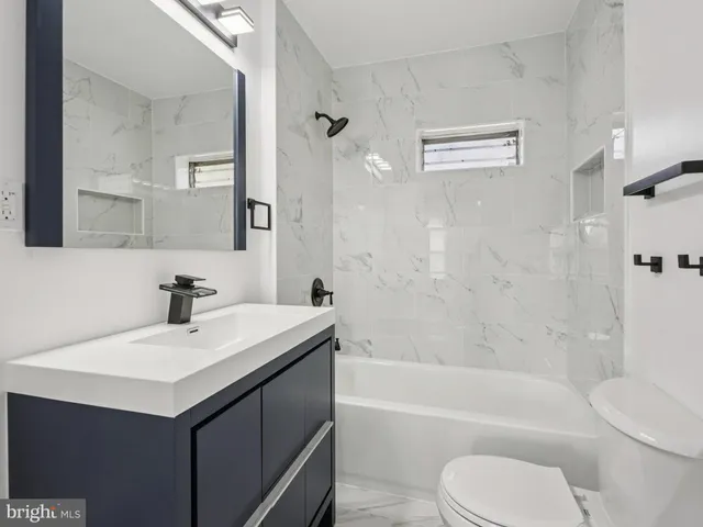 $250,000 | 1001 Sunset Street, Marcus Hook, PA 19061