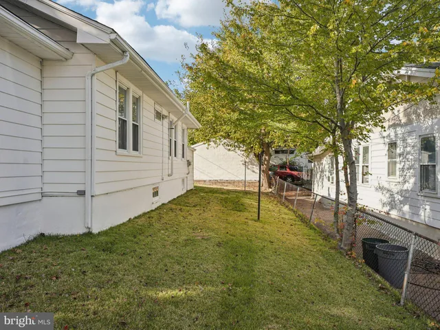 $250,000 | 1001 Sunset Street, Marcus Hook, PA 19061