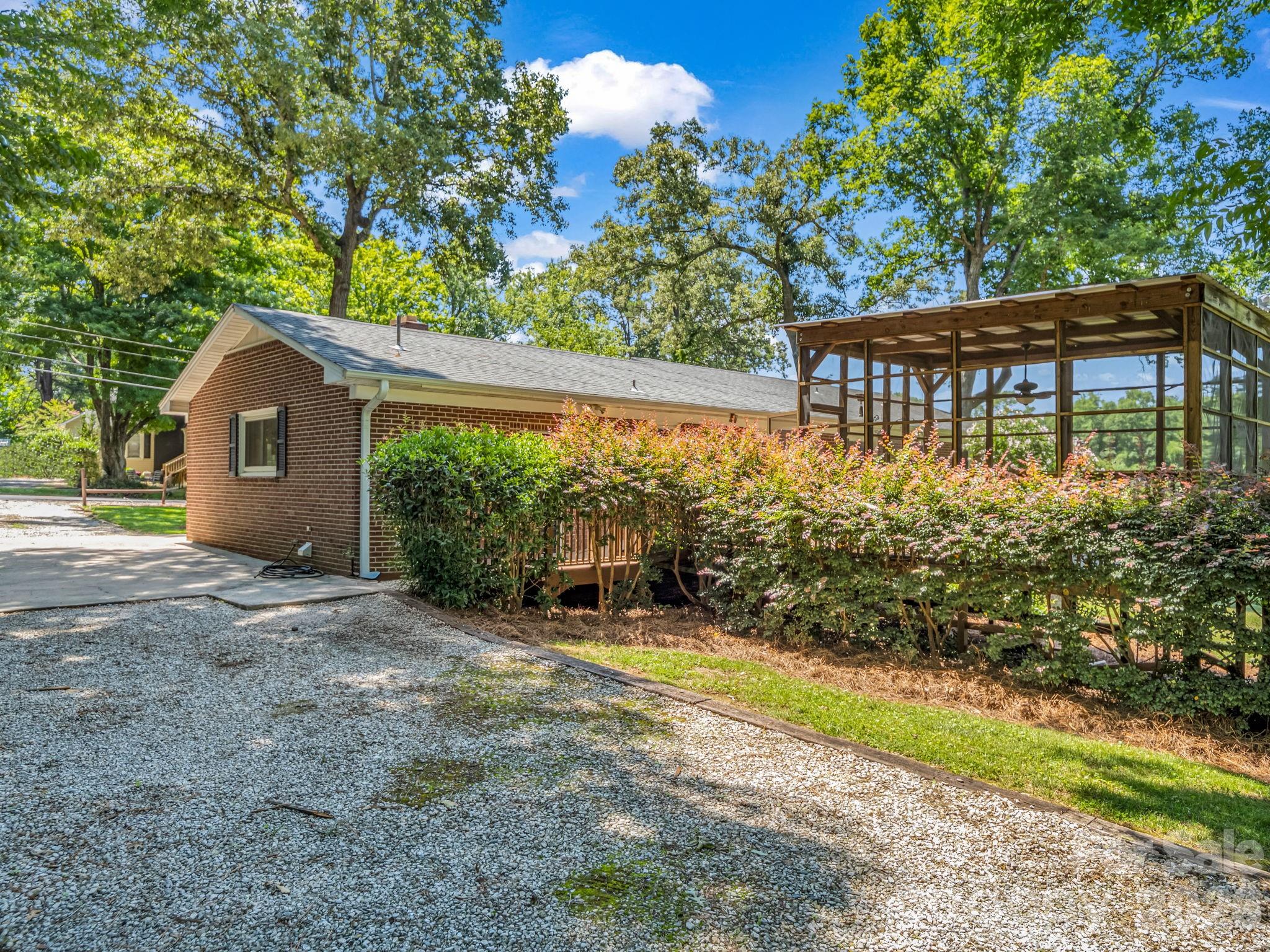 184 Edwards Street Rutherfordton, NC 28139 - Photo 7 of 47