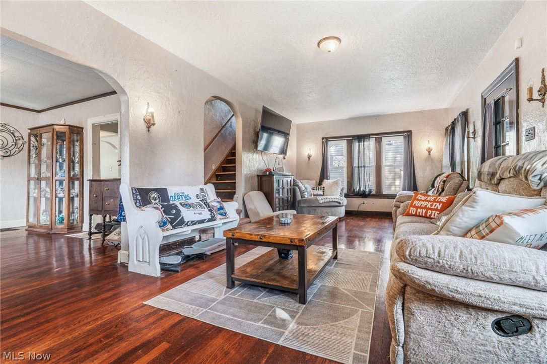 2409 Lake Rd Boulevard Northwest Canton, OH 44708 - Photo 4 of 26 Gallery Image 4