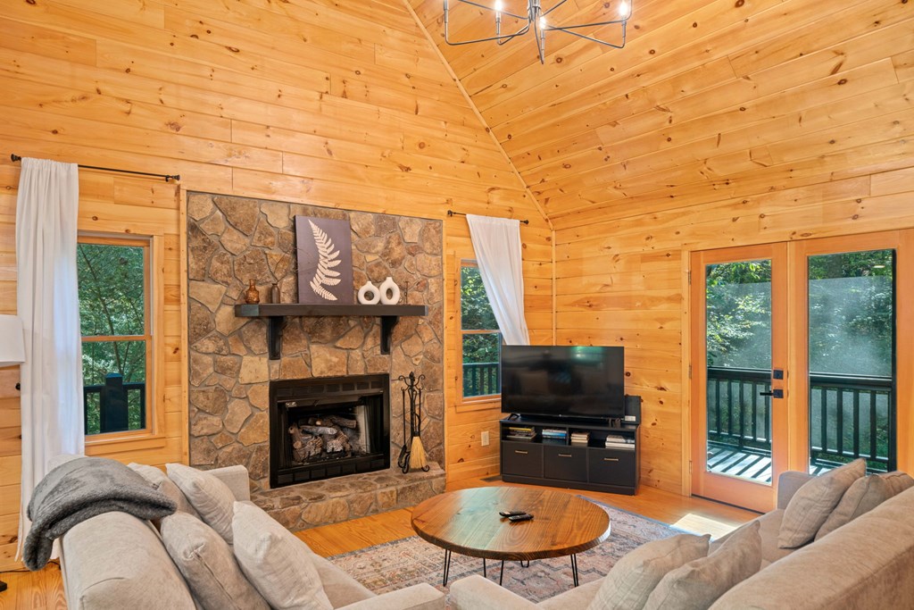 389 Tall Timber Mountain Road Blue Ridge, GA 30513 - Photo 15 of 46