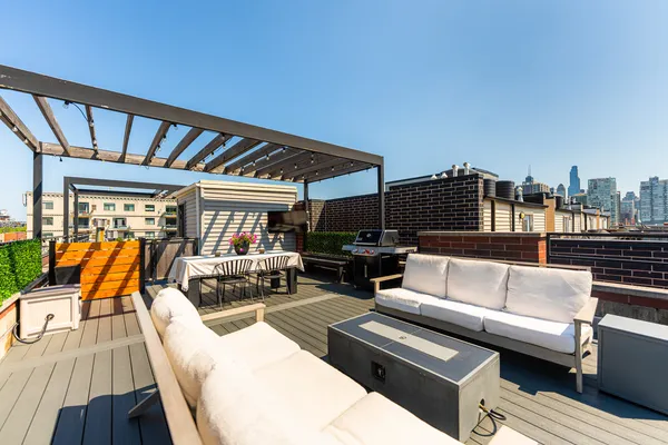 $4,295 | 840 West Erie Street, Unit 4, Chicago, IL 60642