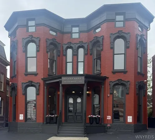 $2,200 | 884 Main Street, Unit 5, Buffalo, NY 14202