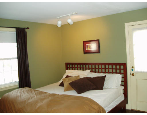 24 Van Greenby Road Lowell, MA 01851 - Photo 13 of 18 Gallery Image 13