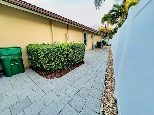 6972 Northwest 19th Street Margate, FL 33063 - Photo 8 of 77 Photo 8