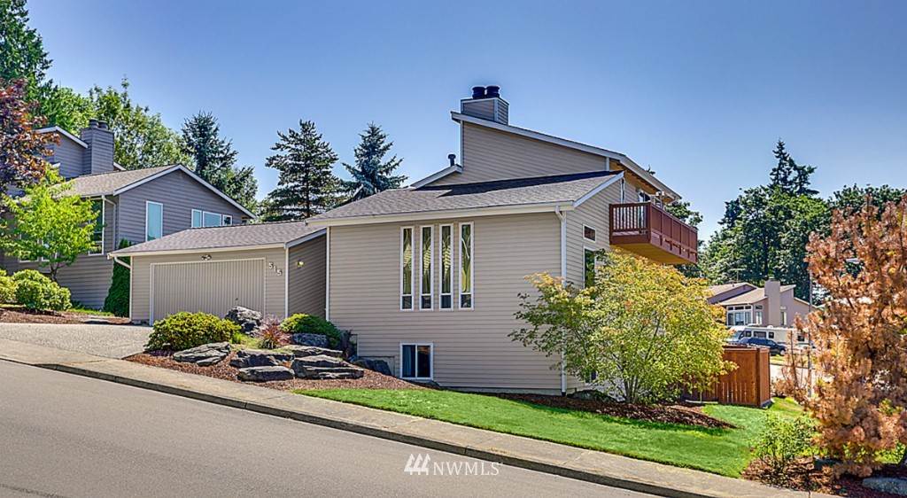 515 South 28th Place Renton, WA 98055 - Photo 1 of 21