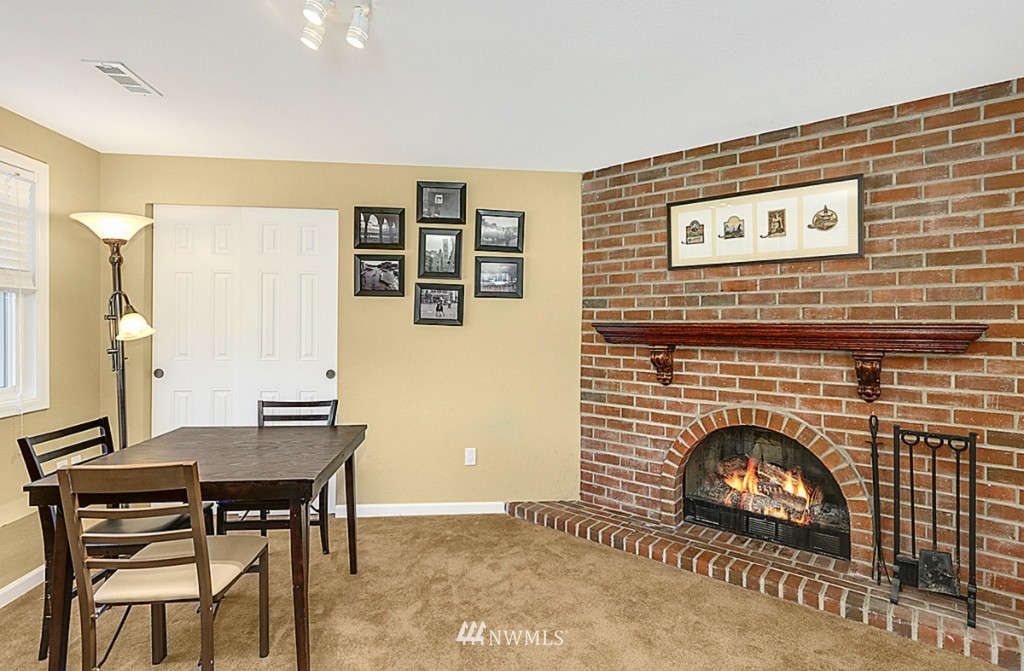 515 South 28th Place Renton, WA 98055 - Photo 14 of 21