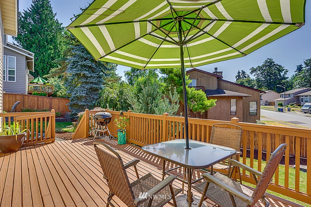 515 South 28th Place Renton, WA 98055 - Photo 18 of 21