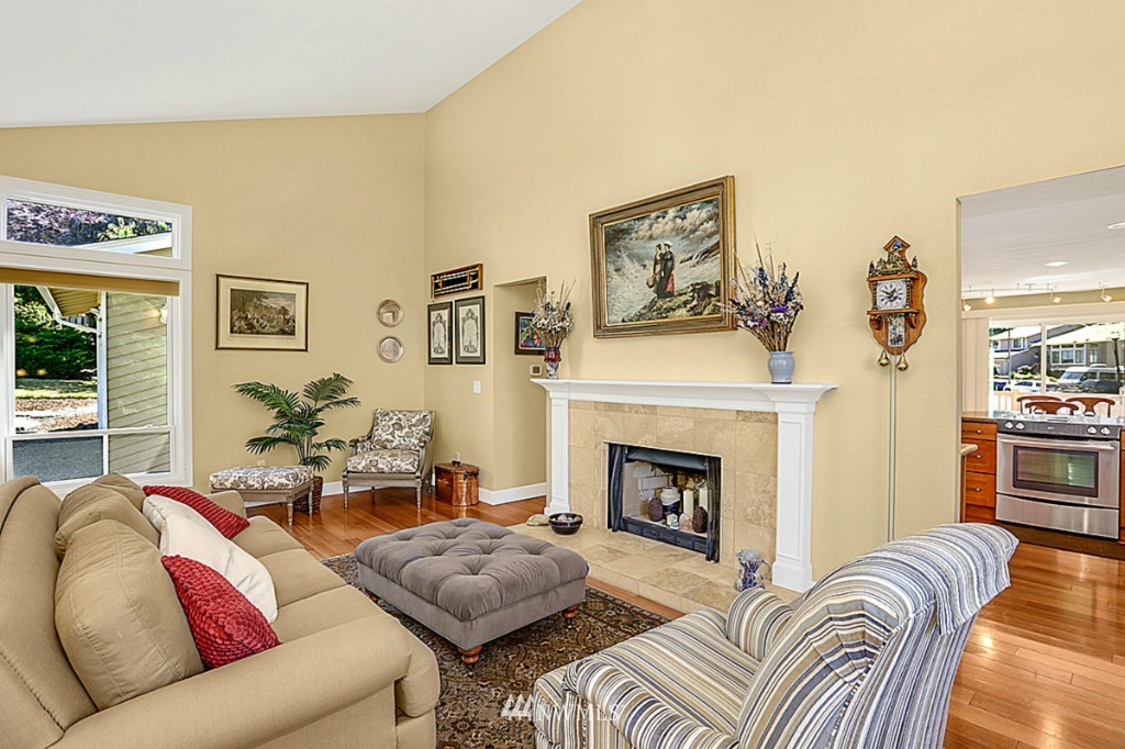 515 South 28th Place Renton, WA 98055 - Photo 4 of 21