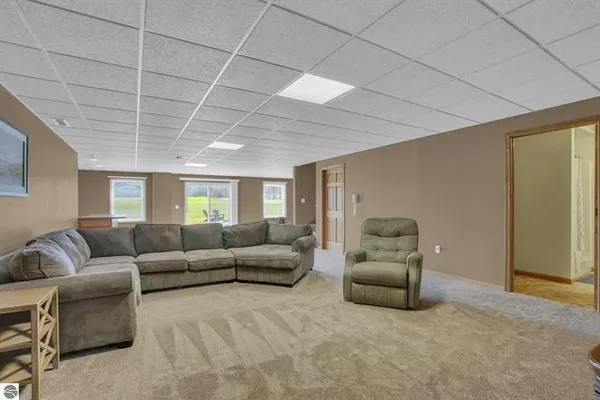 $469,000 | 8965 South 35 Road, Cadillac, MI 49601