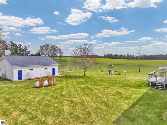 8965 South 35 Road Cadillac, MI 49601 - Photo 38 of 49 38