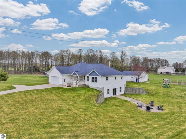 8965 South 35 Road Cadillac, MI 49601 - Photo 43 of 49 43