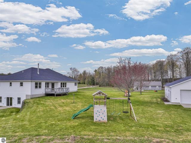 8965 South 35 Road Cadillac, MI 49601 - Photo 44 of 49 44