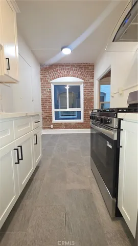 $1,950 | 3108 West Sunset Boulevard, Unit 205, Los Angeles, CA 90026