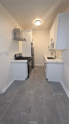$1,950 | 3108 West Sunset Boulevard, Unit 205, Los Angeles, CA 90026