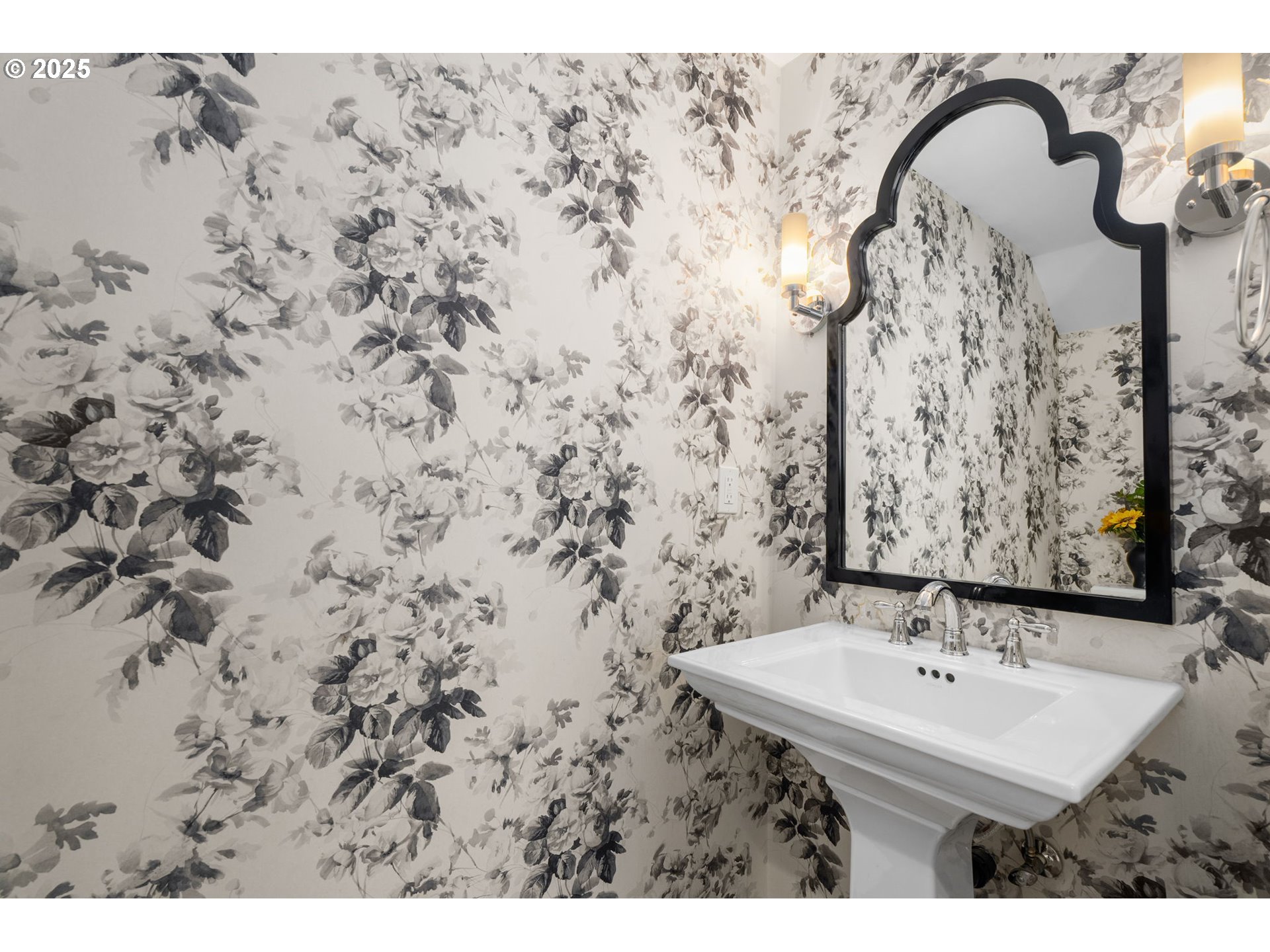11675 Northwest West Road Portland, OR 97229 - Photo 21 of 39 Gallery Image 21