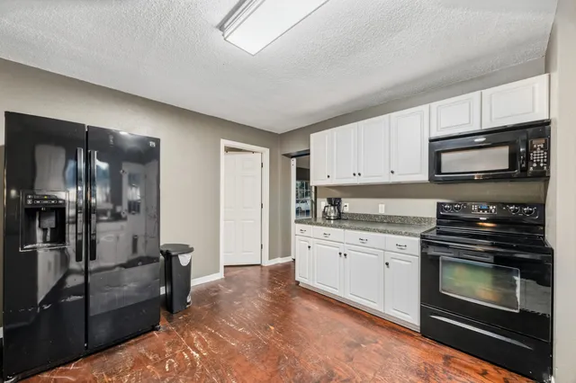 $275,000 | 4398 Cooper Lane, Holt, FL 32564