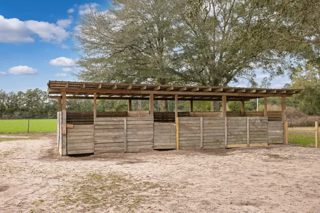 $275,000 | 4398 Cooper Lane, Holt, FL 32564