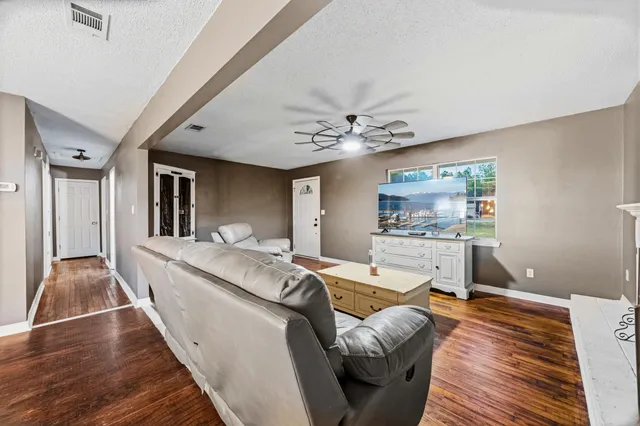 $275,000 | 4398 Cooper Lane, Holt, FL 32564