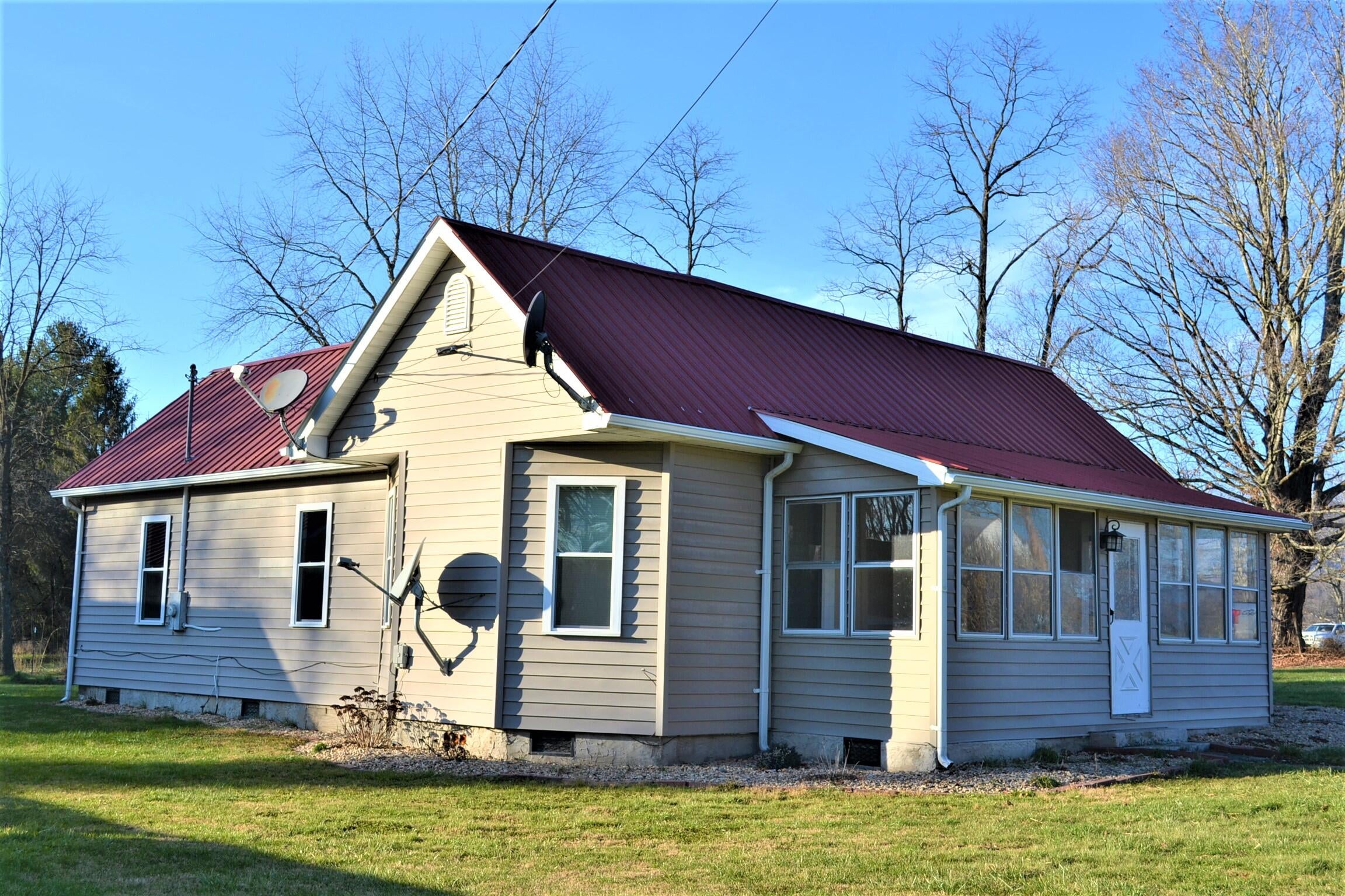 143 Friars Hill Road Williamsburg, WV 24991 - Photo 3 of 34 Gallery Image 3