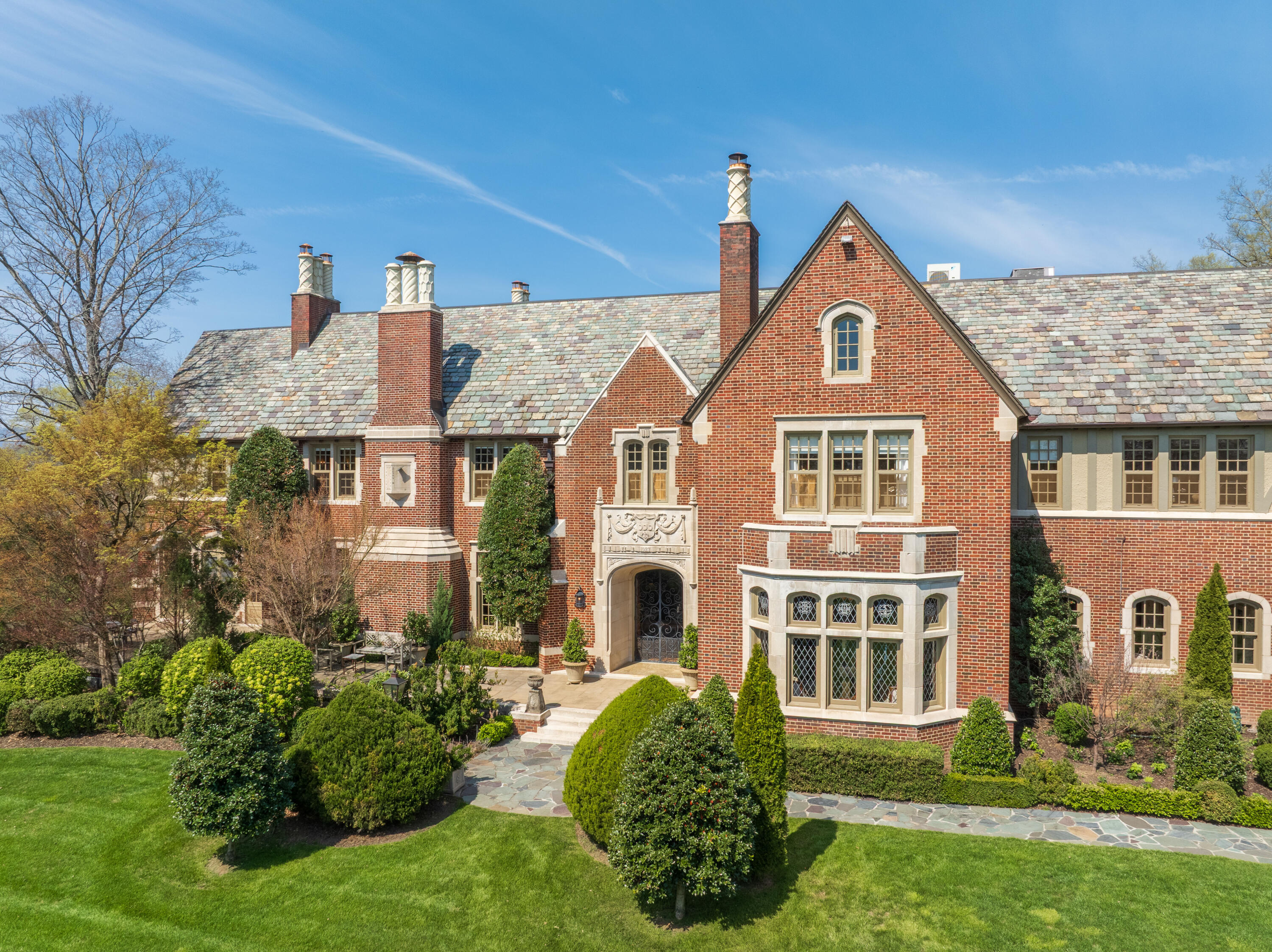 1649 Minnekahda Road Chattanooga, TN 37405 - Photo 12 of 46 15 - 1649 Minnekahda Rd - Drone