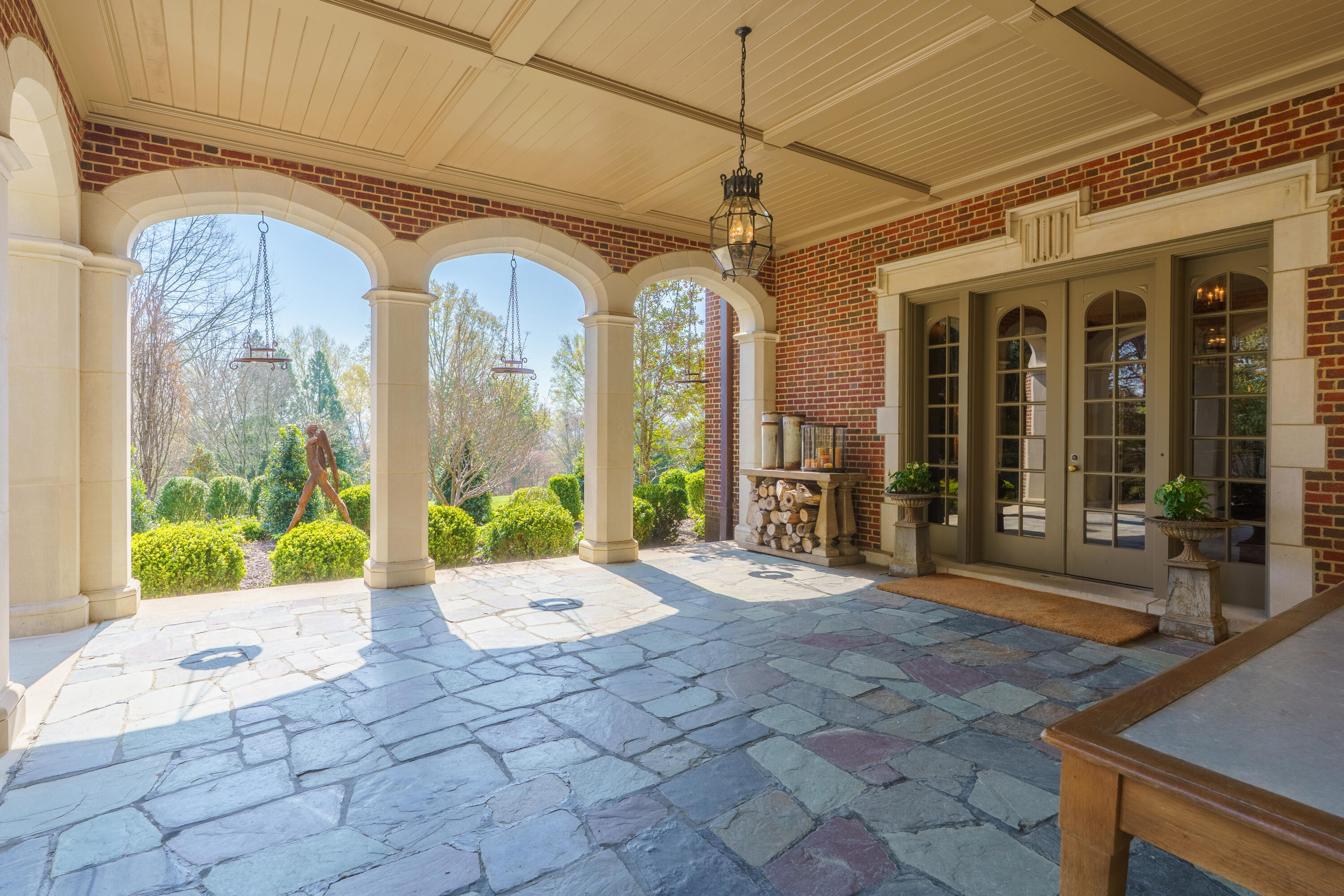 1649 Minnekahda Road Chattanooga, TN 37405 - Photo 17 of 46 30 - 1649 Minnekahda Rd - Exterior