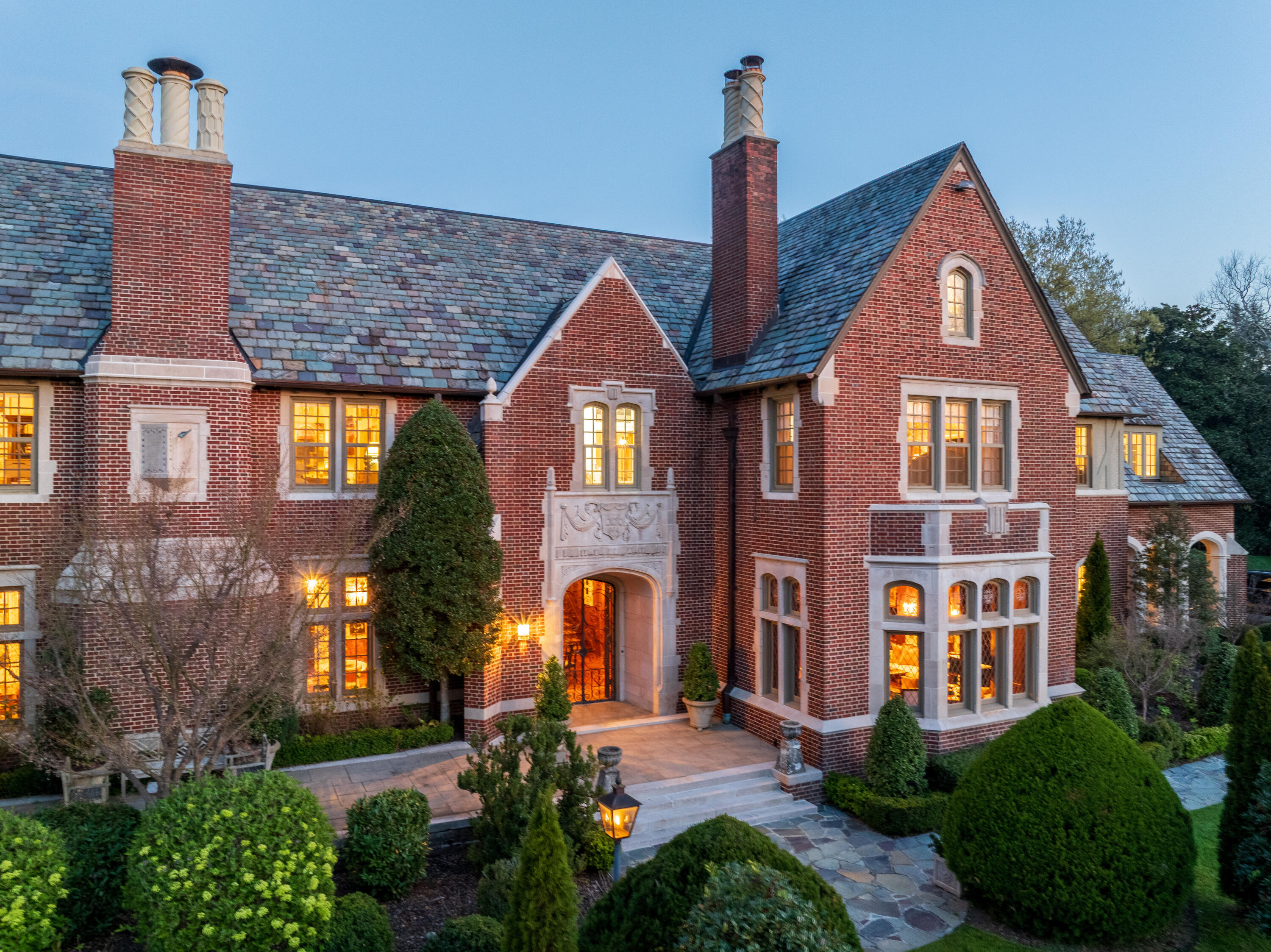 1649 Minnekahda Road Chattanooga, TN 37405 - Photo 5 of 46 02 - 1649 Minnekahda Rd - Drone