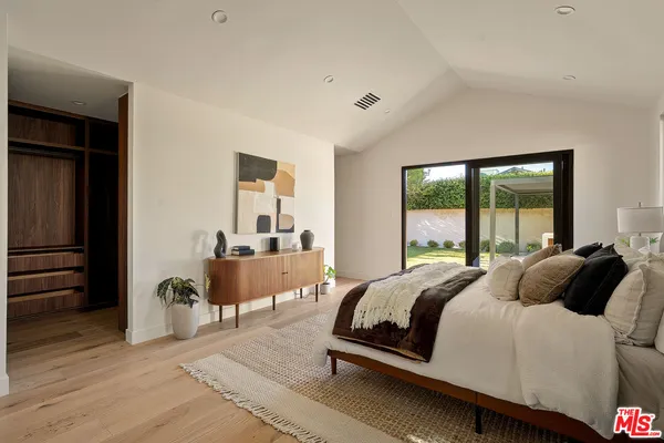 $2,279,000 | 13949 Cumpston Street, Sherman Oaks, CA 91401