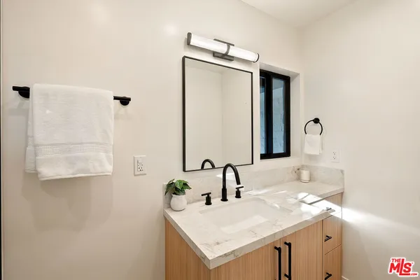 $2,279,000 | 13949 Cumpston Street, Sherman Oaks, CA 91401