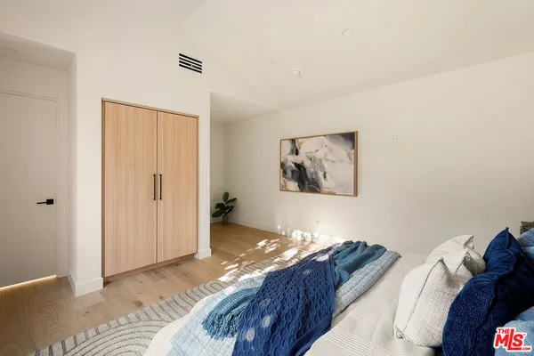 $2,279,000 | 13949 Cumpston Street, Sherman Oaks, CA 91401