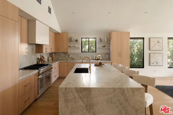 $2,279,000 | 13949 Cumpston Street, Sherman Oaks, CA 91401