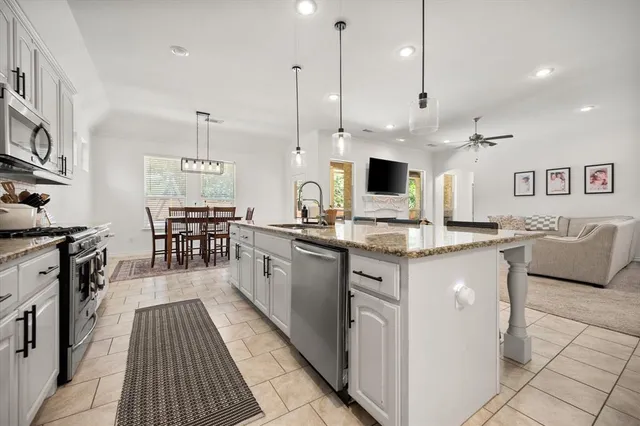 $3,000 | 441 Corriente Trail, Azle, TX 76020