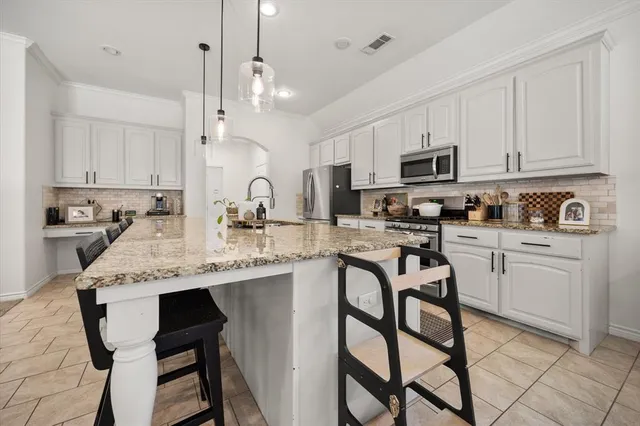 $3,000 | 441 Corriente Trail, Azle, TX 76020