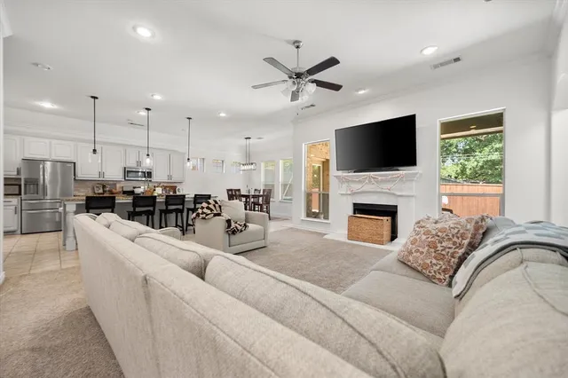 $3,000 | 441 Corriente Trail, Azle, TX 76020