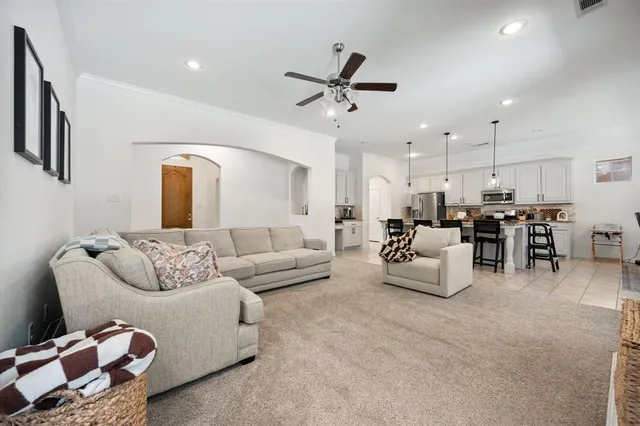 $3,000 | 441 Corriente Trail, Azle, TX 76020