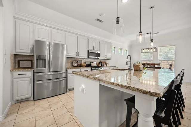 $3,000 | 441 Corriente Trail, Azle, TX 76020