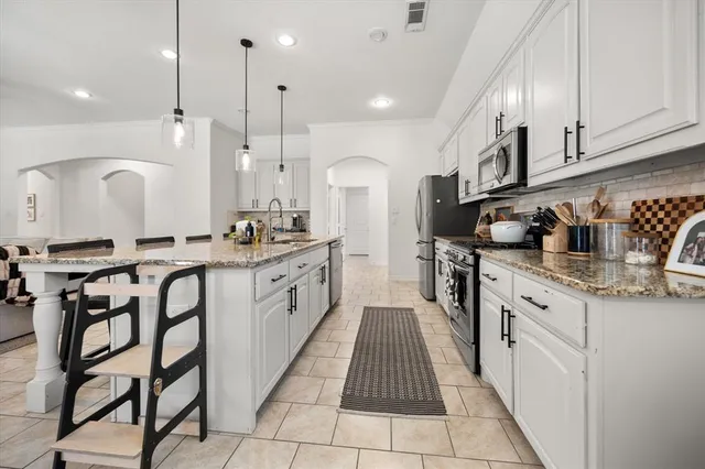 $3,000 | 441 Corriente Trail, Azle, TX 76020