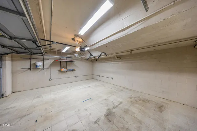 $4,300 | 4732 Radford Avenue, Unit 8, Valley Village, CA 91607