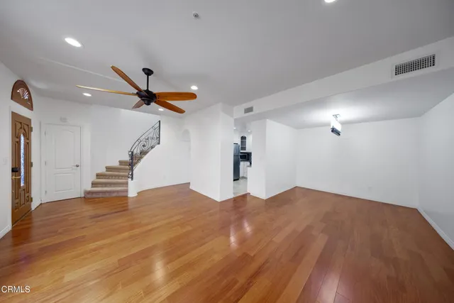 $4,300 | 4732 Radford Avenue, Unit 8, Valley Village, CA 91607